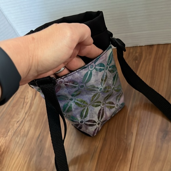 Water Bottle Bag - Picture 3 of 5